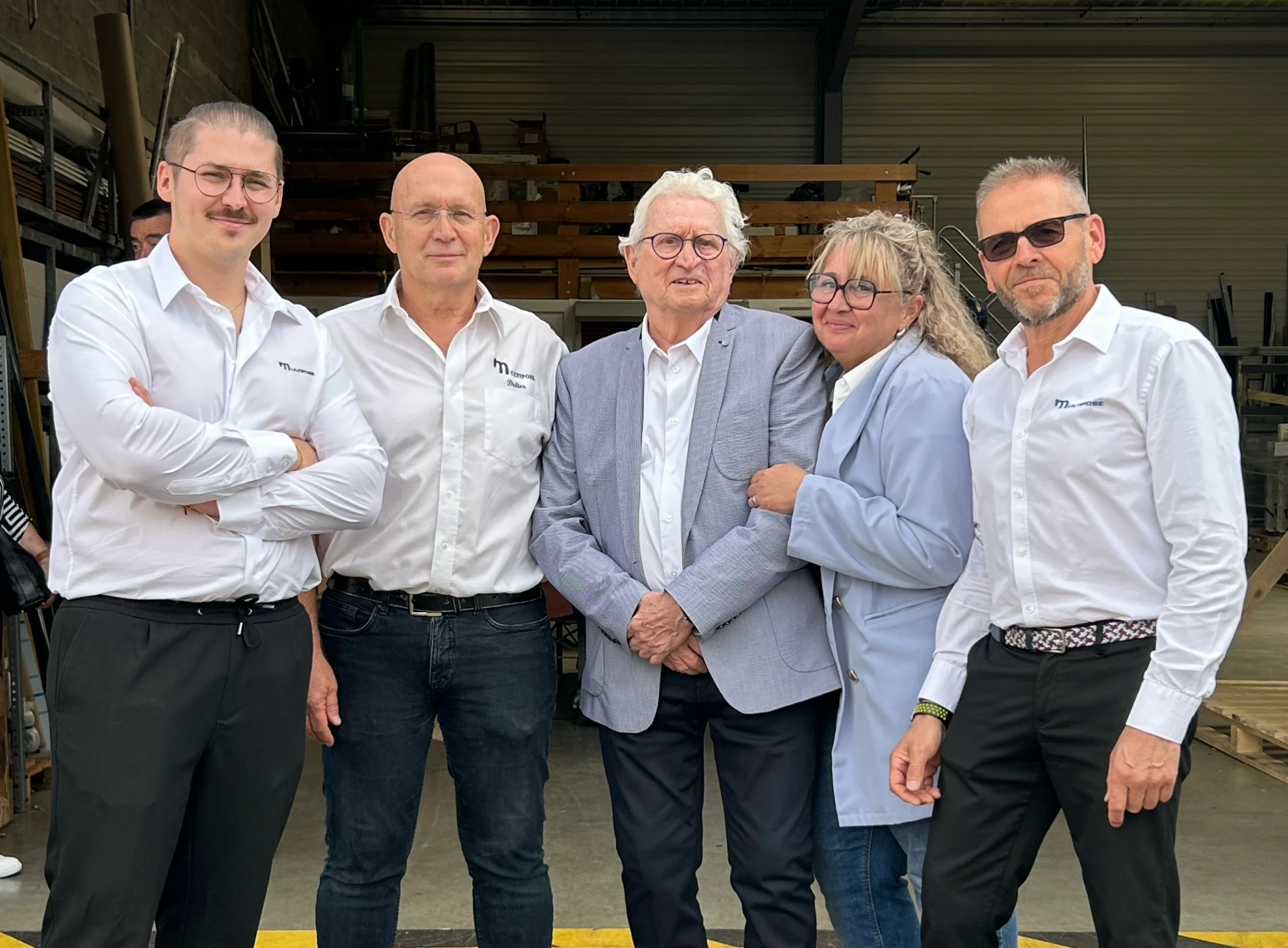 Photo de famille MULTIPOSE — entreprise menuiserie Millery Nancy depuis 1990